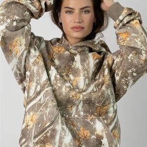 Comfrt XS Camouflage Hoodie